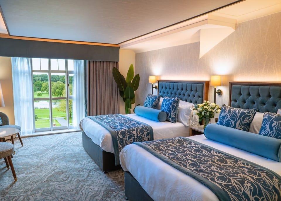 Estate View Twin Guest Room | Premium bedding, in-room safe, desk, blackout drapes