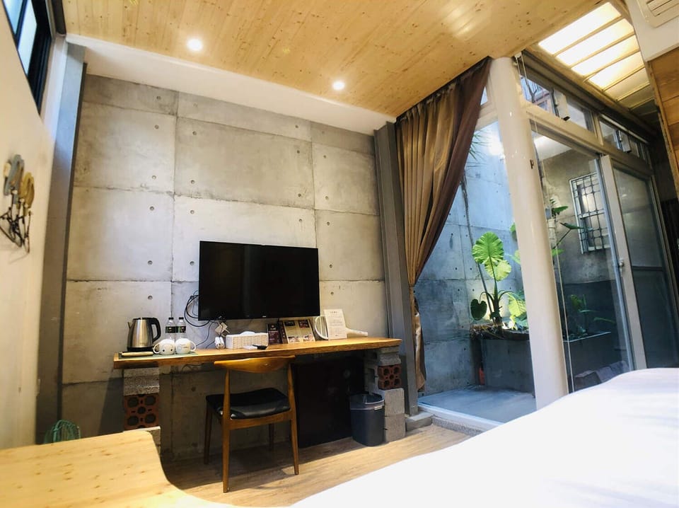 Deluxe Double Room, 1 Bedroom, Balcony | Down comforters, desk, blackout drapes, free WiFi