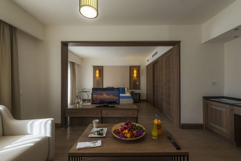 Suite | Premium bedding, minibar, in-room safe, desk
