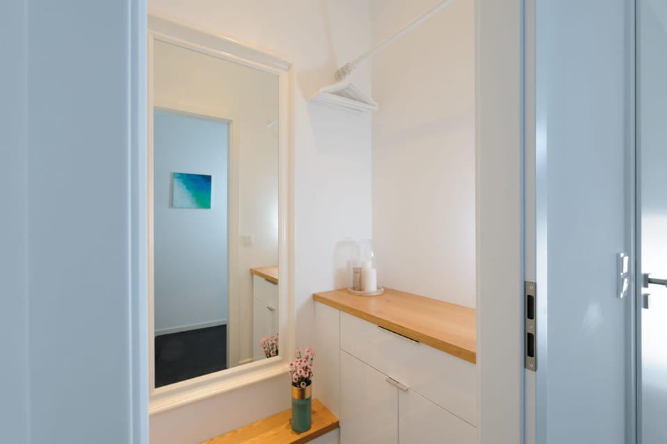 City Apartment, 2 Bedrooms, Kitchen | Premium bedding, desk, soundproofing, iron/ironing board