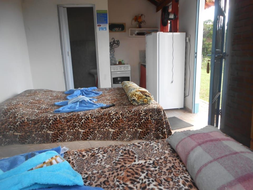 Minibar, desk, free WiFi, bed sheets