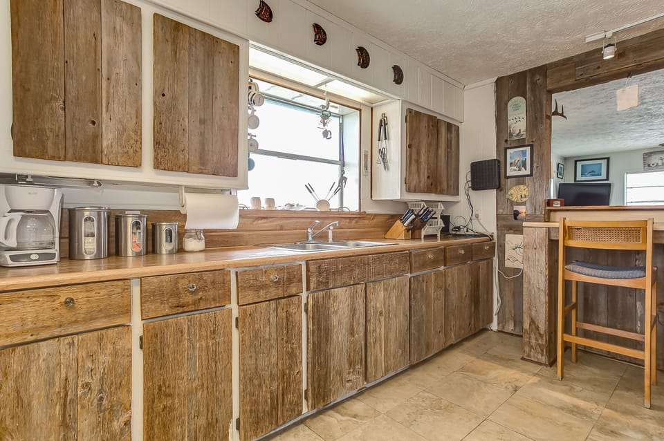 Kitchen - even from the sink you'll get a water view.