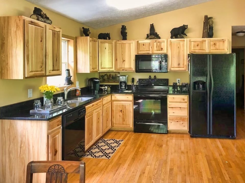 Cedar Cabinets with Granite and Modern Appliances.
