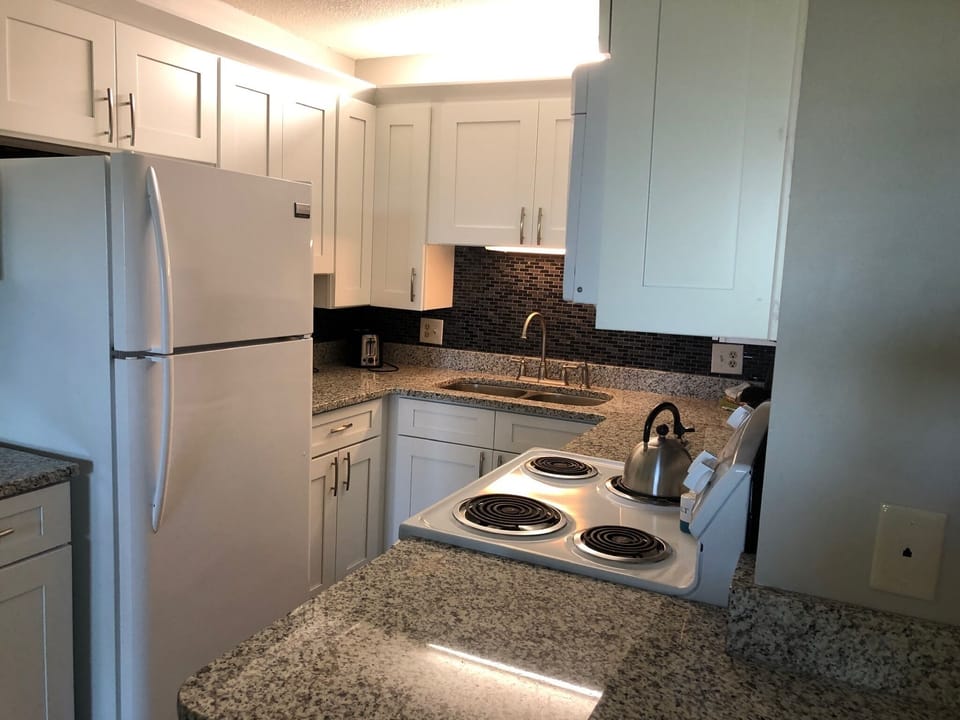 Fully equipped  kitchen, air fryer too