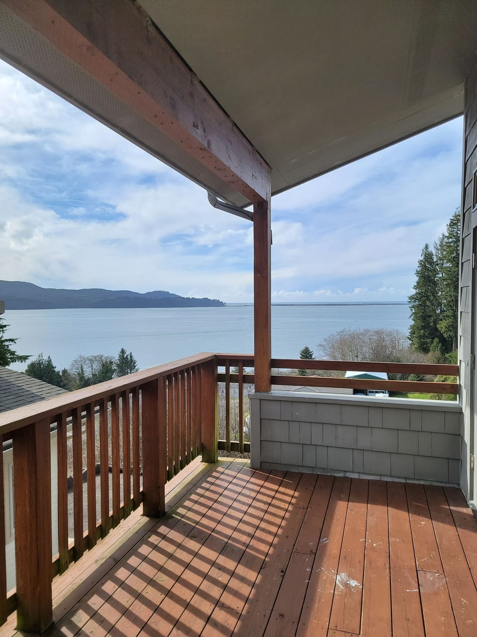 Upper covered deck