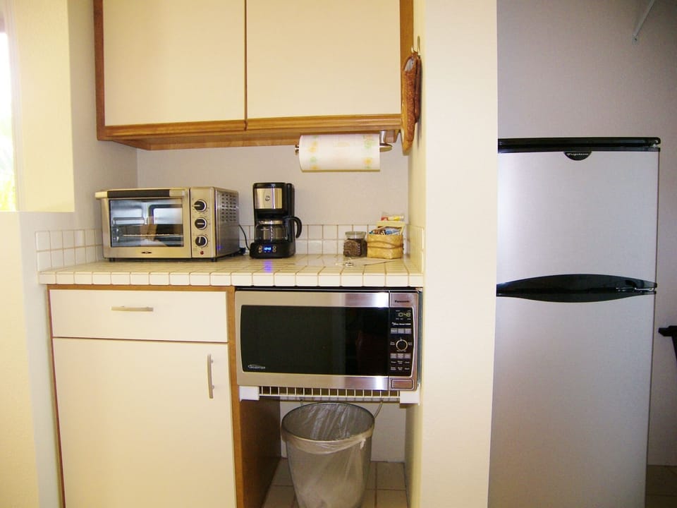 Fully stocked Kitchenette #22A