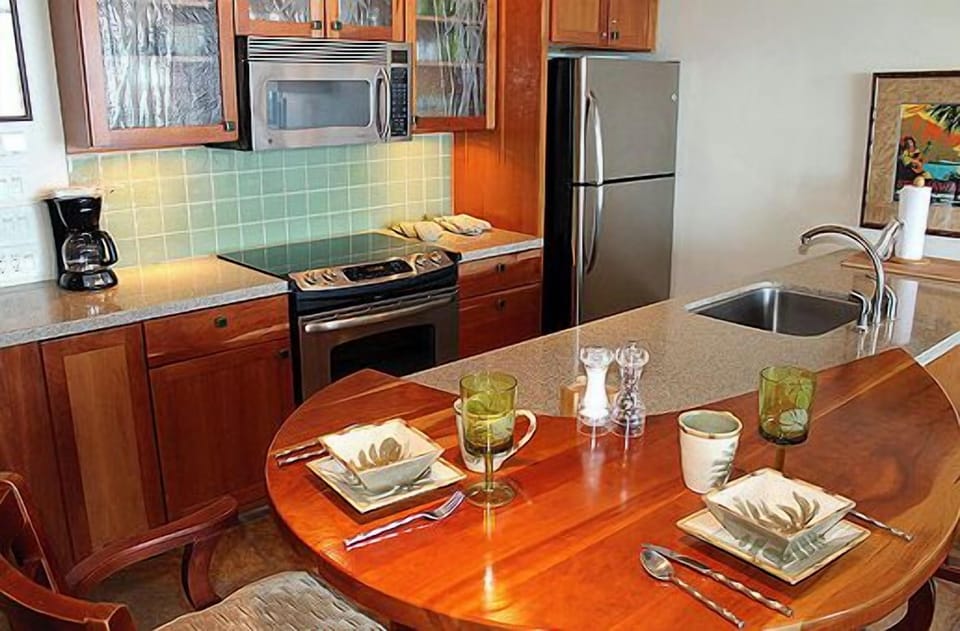 Whip up a quick refreshment before jumping out into paradise...