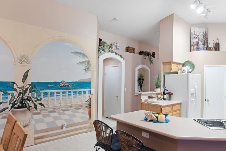 Dining area, Hallway and Kitchen