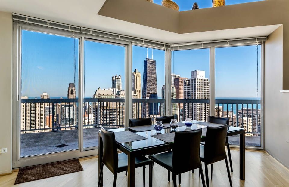 Dining with world class view!