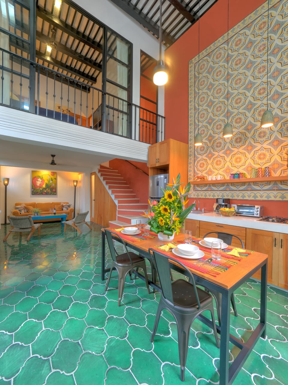 Casa Jirafa combines colonial charm with modern conveniences. 