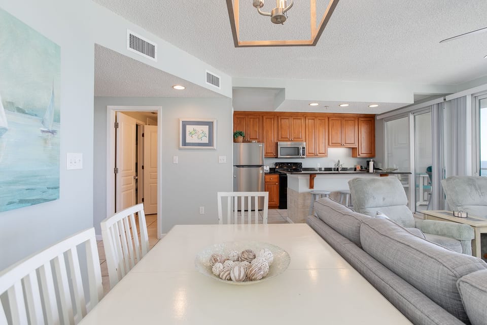 Dining table for 6 and counter space for 4 more