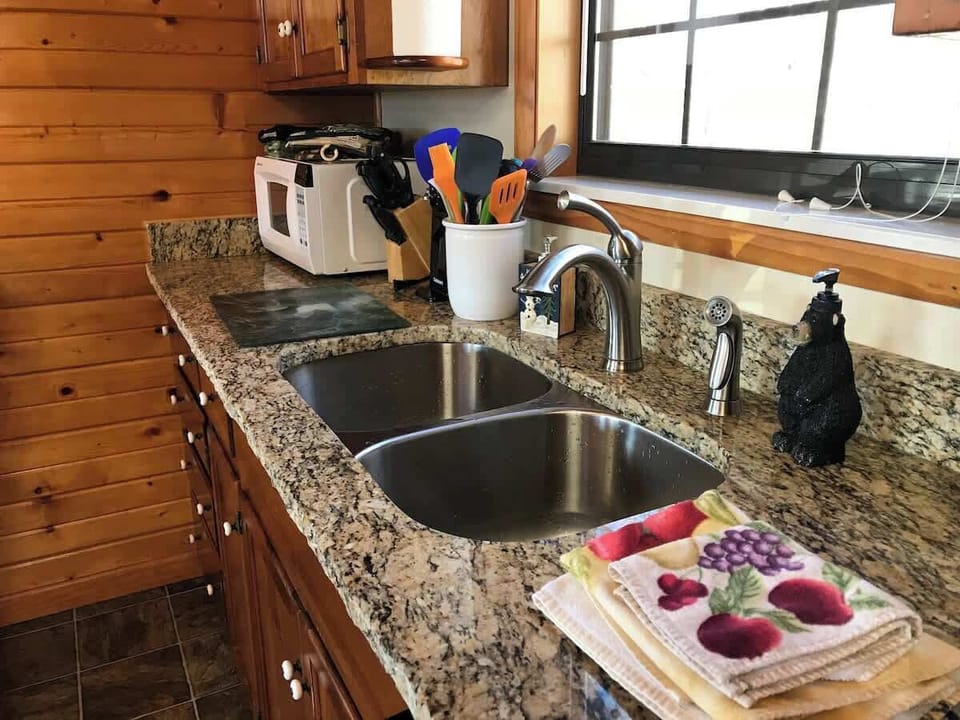 Open kitchen with all the essentials 