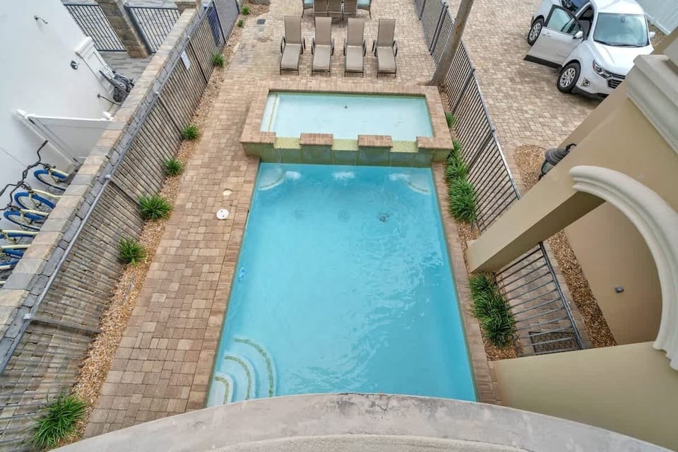 3rd Floor Views of the Pool Court Yard.