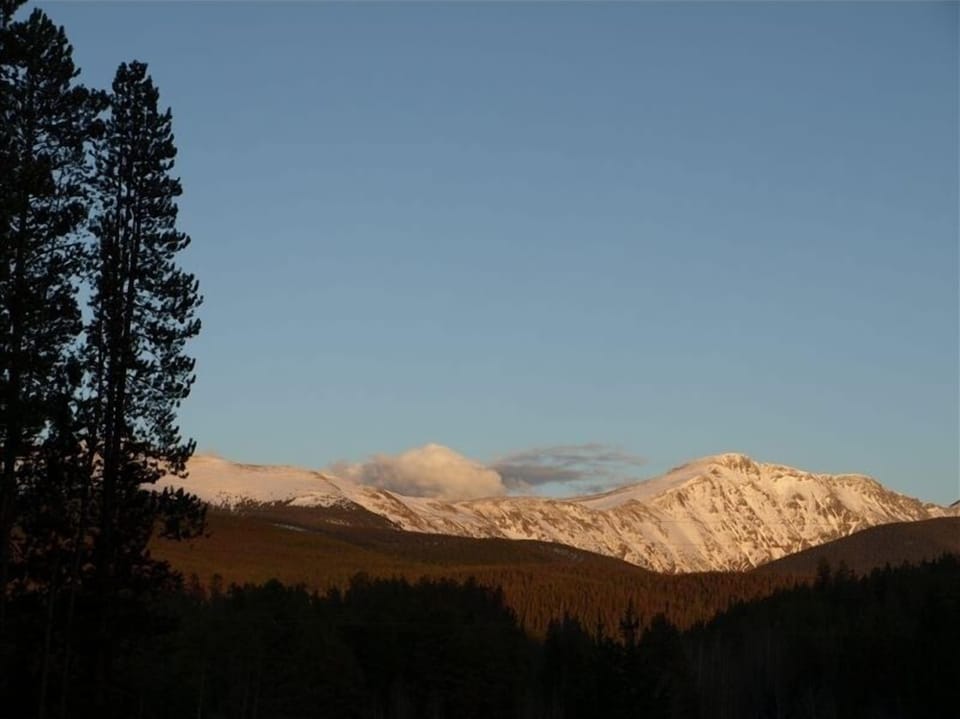 Amazing view of Perry and James Peaks from the deck (Continental Divide)