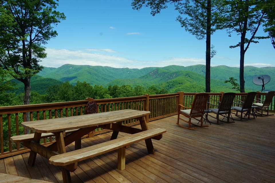 Relax and enjoy the mountain air and long range views from this spectacular deck