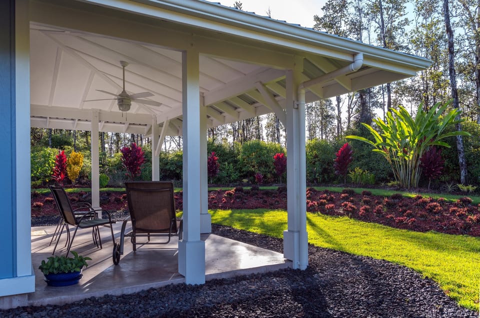 South lanai--perfect for morning coffee and email.
