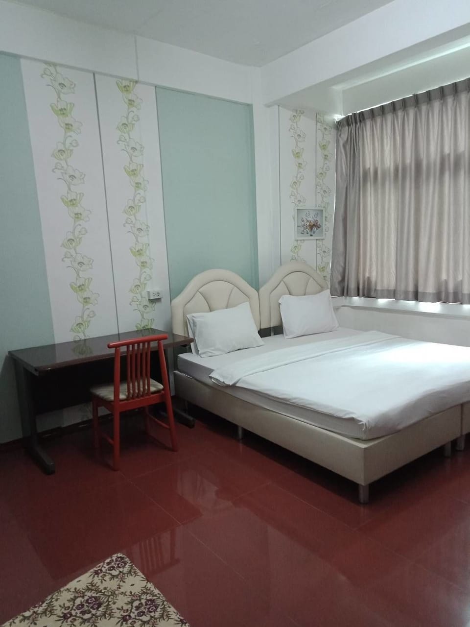 Standard Double Room | Desk, free WiFi