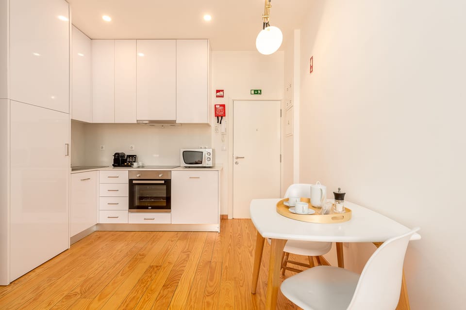 Standard Apartment, 1 Bedroom (5) | Private kitchen | Fridge, microwave, oven, stovetop