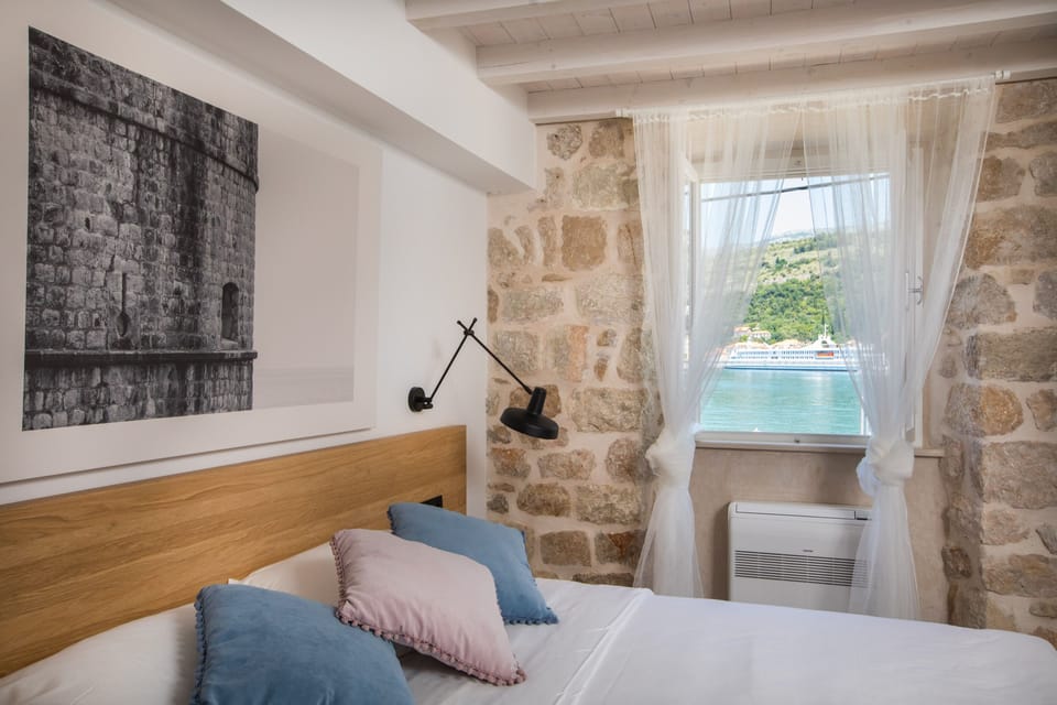 Deluxe Double or Twin Room | View from room