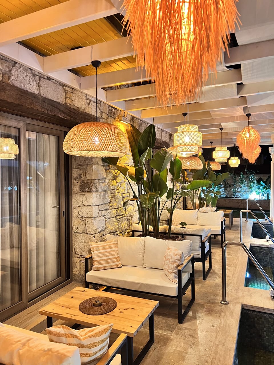 Deluxe Room, 1 Double Bed, Pool Access, Pool View | Minibar, in-room safe, desk, soundproofing