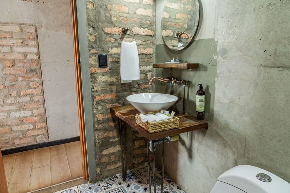 Shower, rainfall showerhead