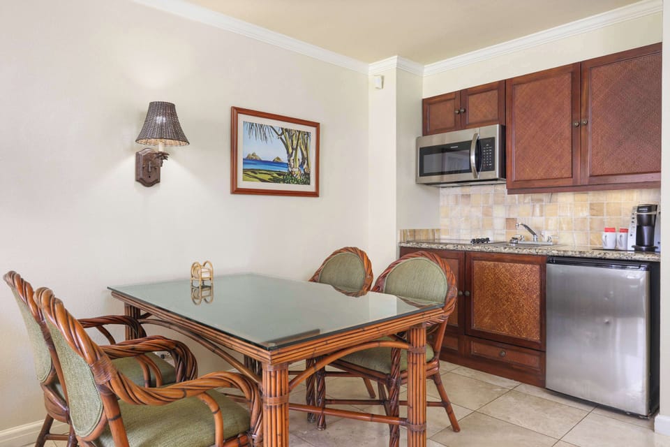 Fridge, microwave, coffee/tea maker