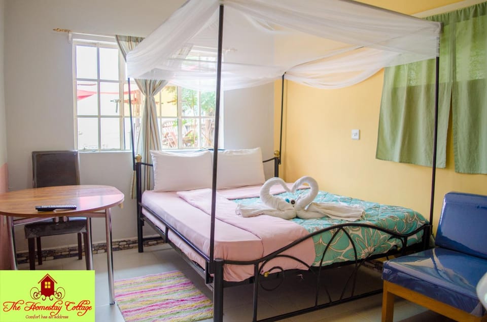 Desk, laptop workspace, soundproofing, cribs/infant beds