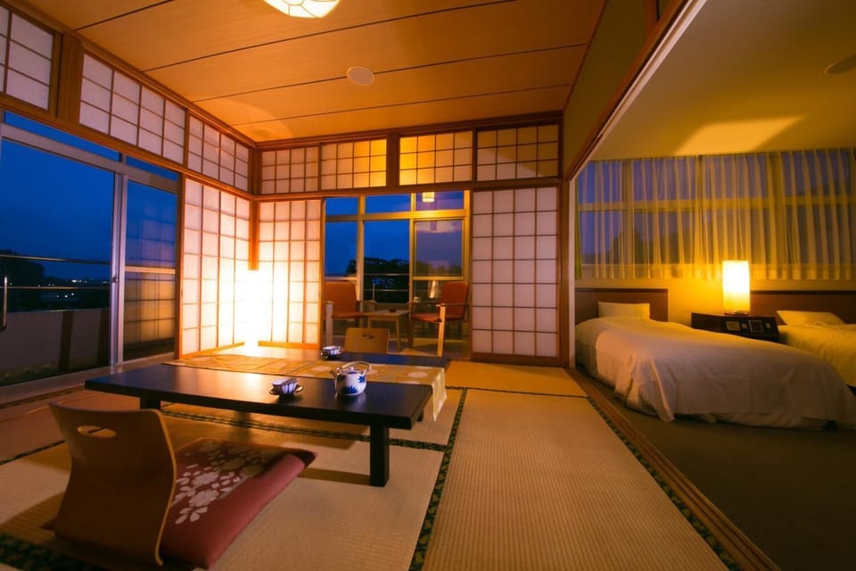 In-room safe, desk, WiFi (free), bed sheets