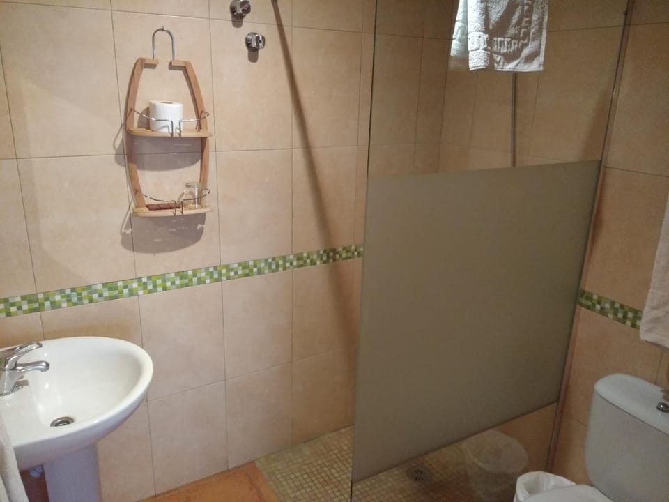 Free toiletries, towels