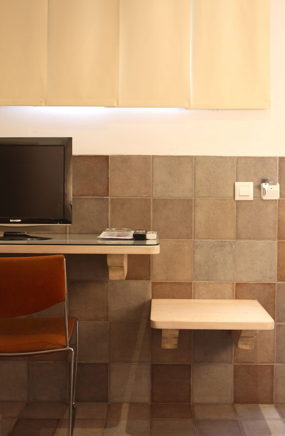 Double Room Single Use, Jetted Tub | Travel crib, free WiFi, bed sheets
