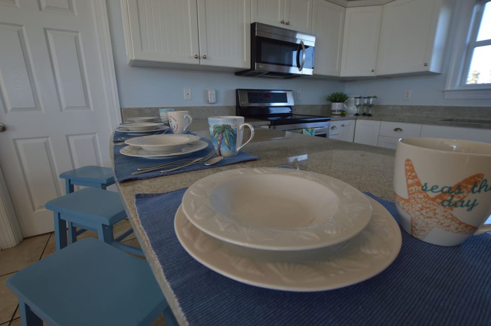 Fully Appointed Kitchen - New Granite Countertops and Stainless Steel appliances