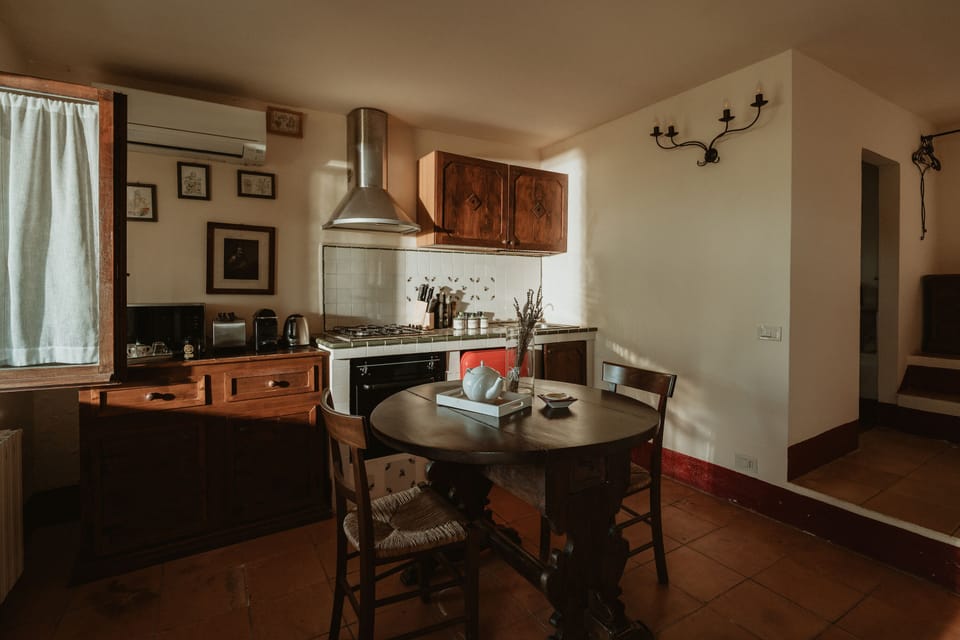 Studio | Private kitchen | Fridge, microwave, stovetop, dishwasher