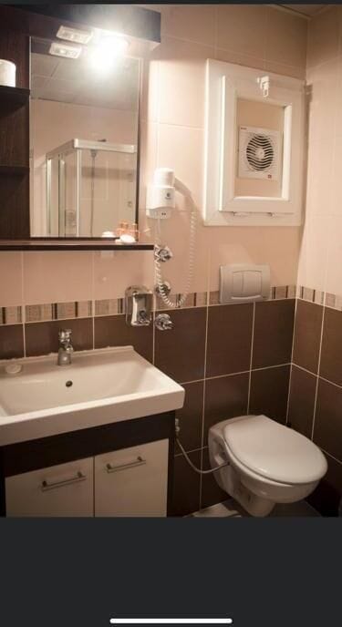 Basic Double or Twin Room | Premium bedding, Select Comfort beds, minibar, in-room safe