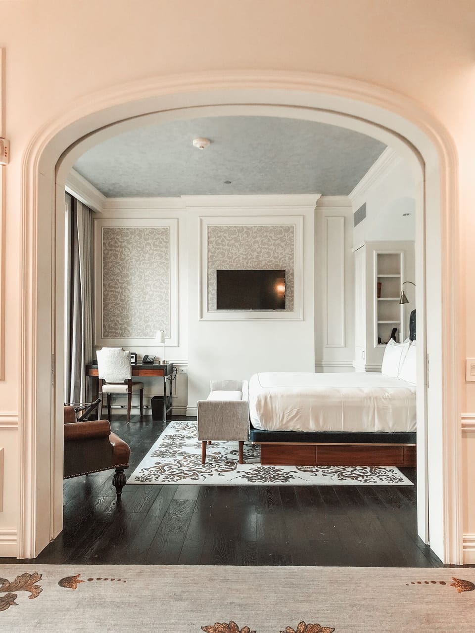 Suite (Travers Suite) | Frette Italian sheets, premium bedding, down comforters, pillowtop beds