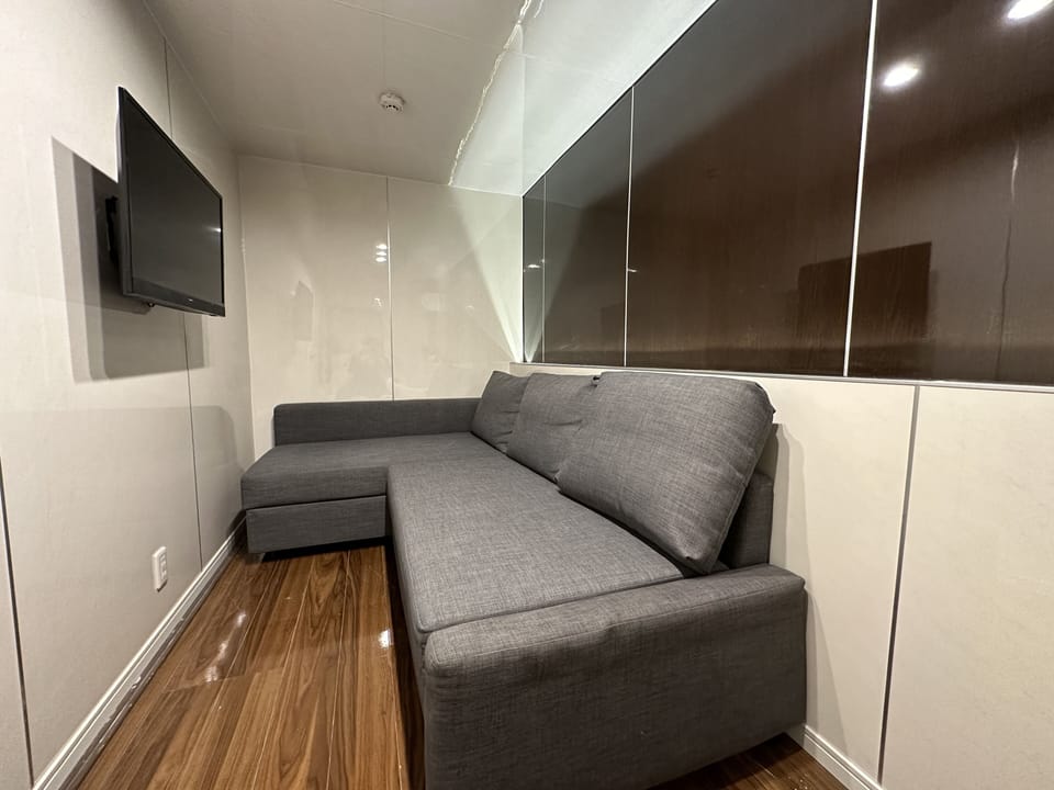 House, 3 Bedrooms, Non Smoking, City View | 3 bedrooms, in-room safe, desk, iron/ironing board