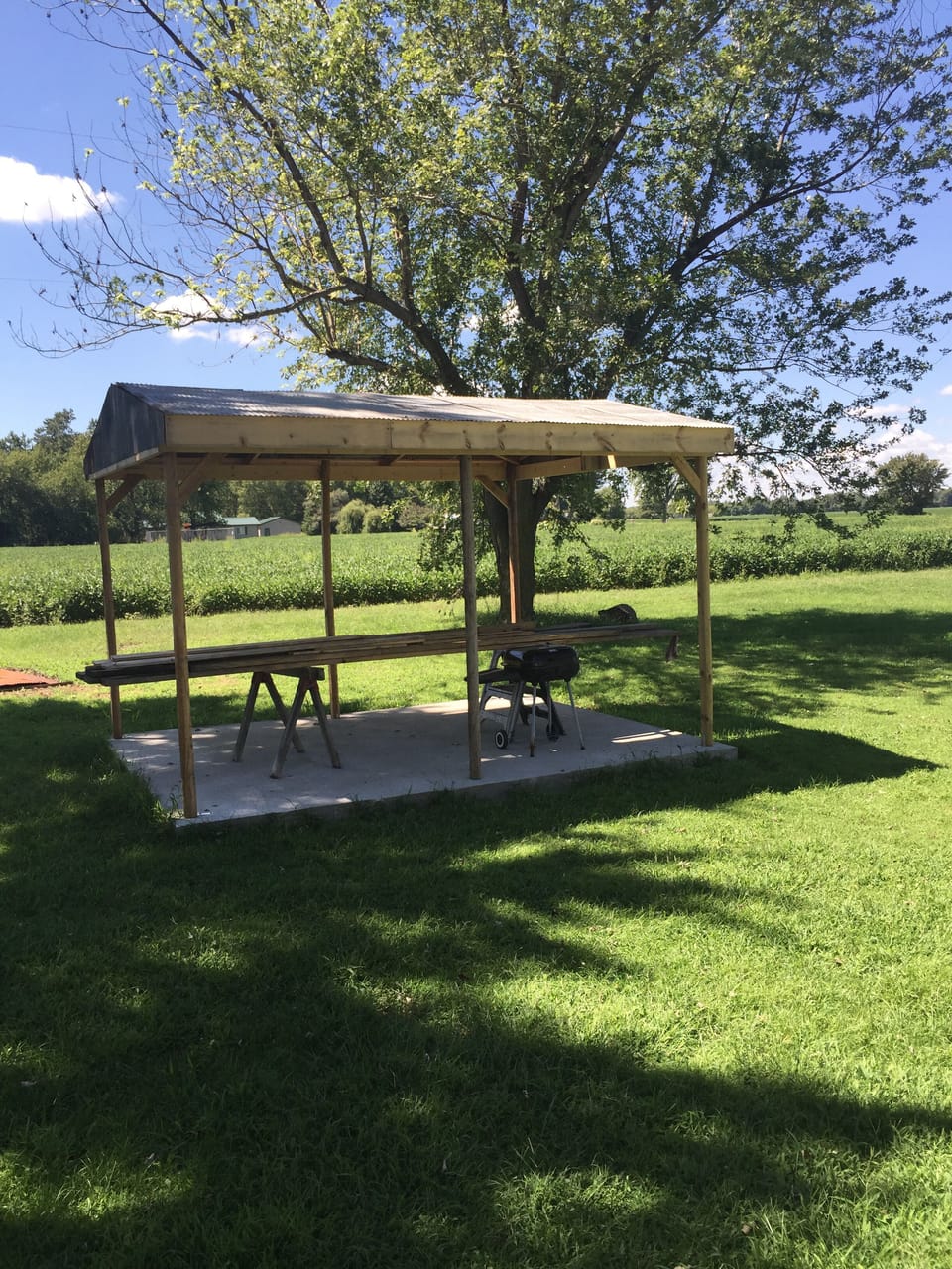 Pavilion for outdoor eating, bbq, etc. Bon fire ring next to pavilion 