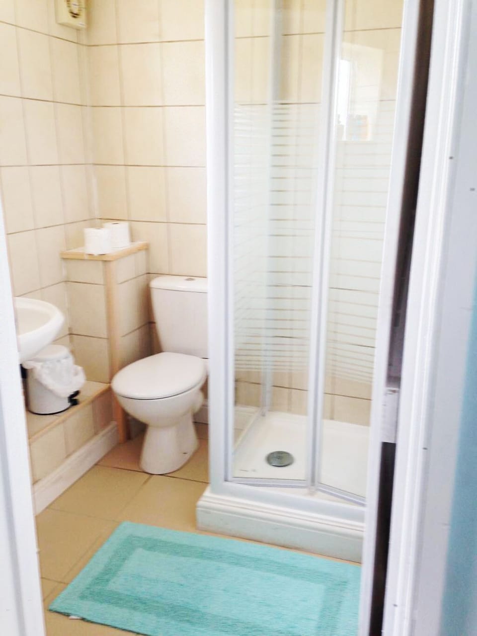 Double or Twin Room | Bathroom | Towels