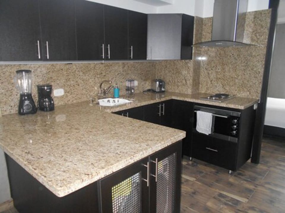 Superior Apartment, 1 Double Bed | Private kitchen | Fridge, microwave, stovetop, coffee/tea maker