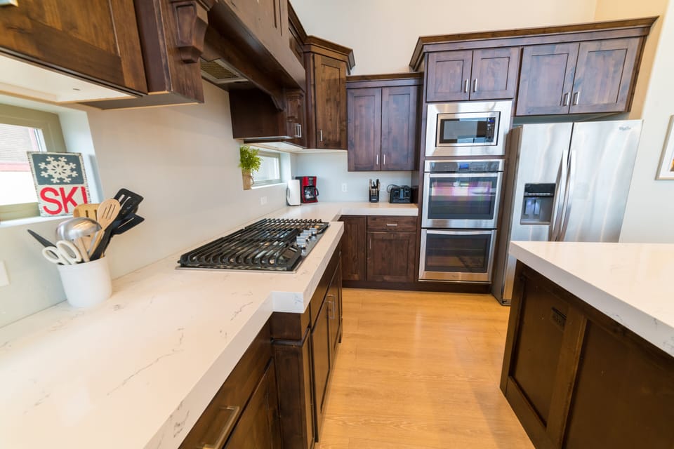The kitchen has everything you will need.