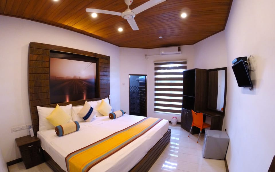 Deluxe Triple Room | Premium bedding, minibar, desk, soundproofing
