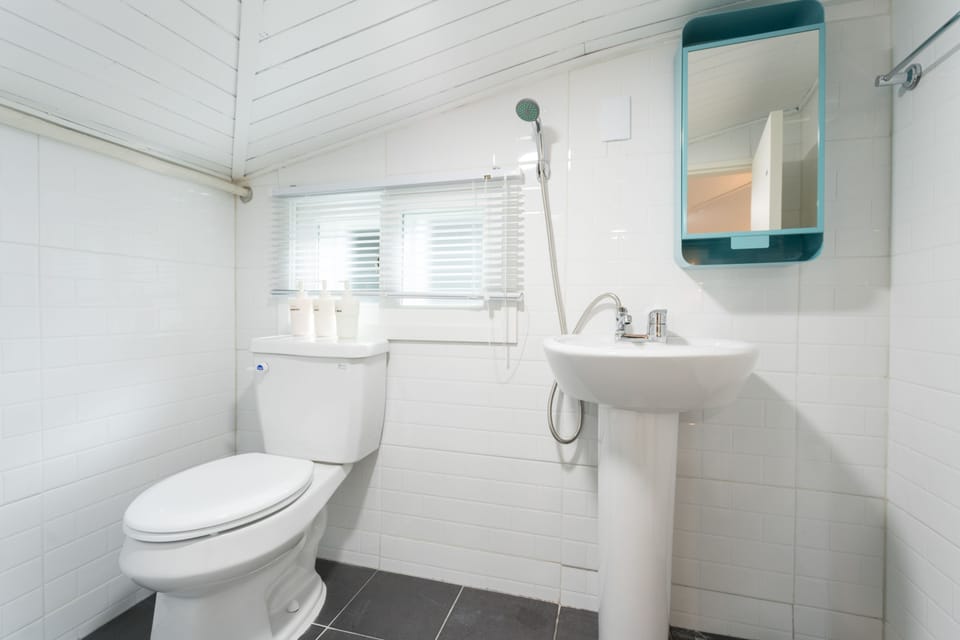 Deluxe Family Room, Foreigner Only (6 Person, Must notify the hotel of your check-in time) | Bathroom | Shower, free toiletries, hair dryer, slippers