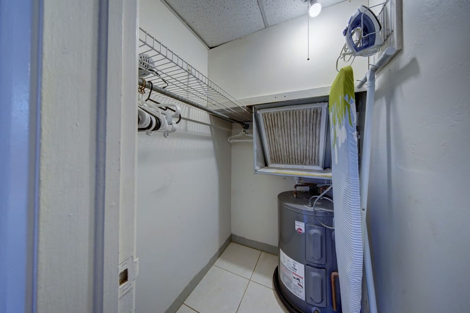 One Bedroom Apartment Two Full Beds | Living area