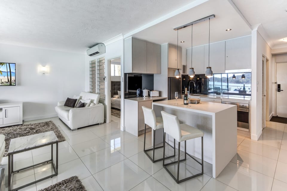 Apartment, 1 Bedroom, Ocean View (1306) | Living area | TV, DVD player