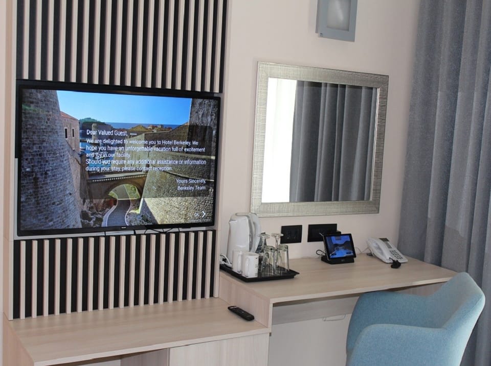 Classic Double Room, Balcony | Hypo-allergenic bedding, in-room safe, desk, laptop workspace