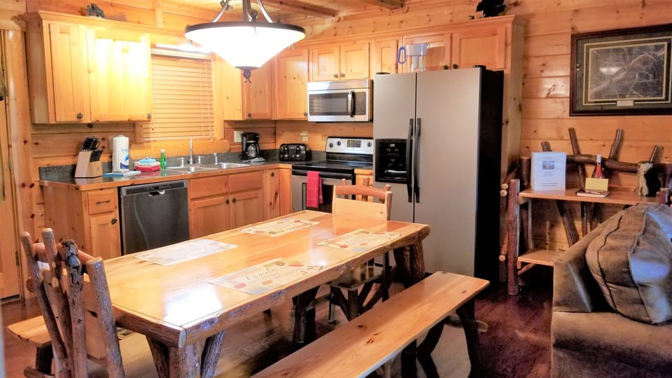 Fully equipped kitchen for the chef in you.