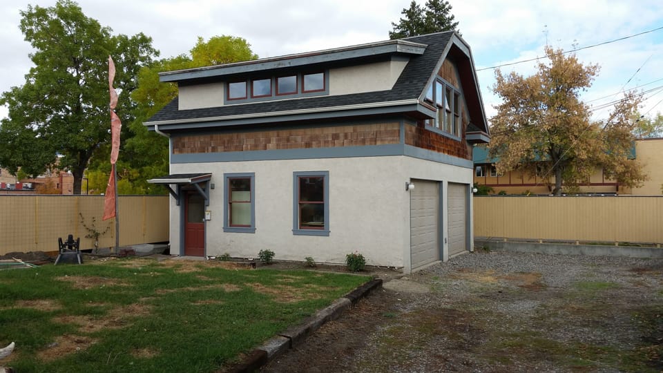Suite is the full upper story.  Garage bays are long term renter storage.