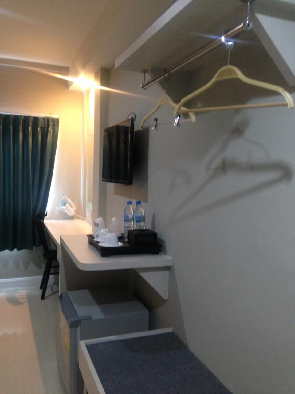 Desk, WiFi (free), bed sheets