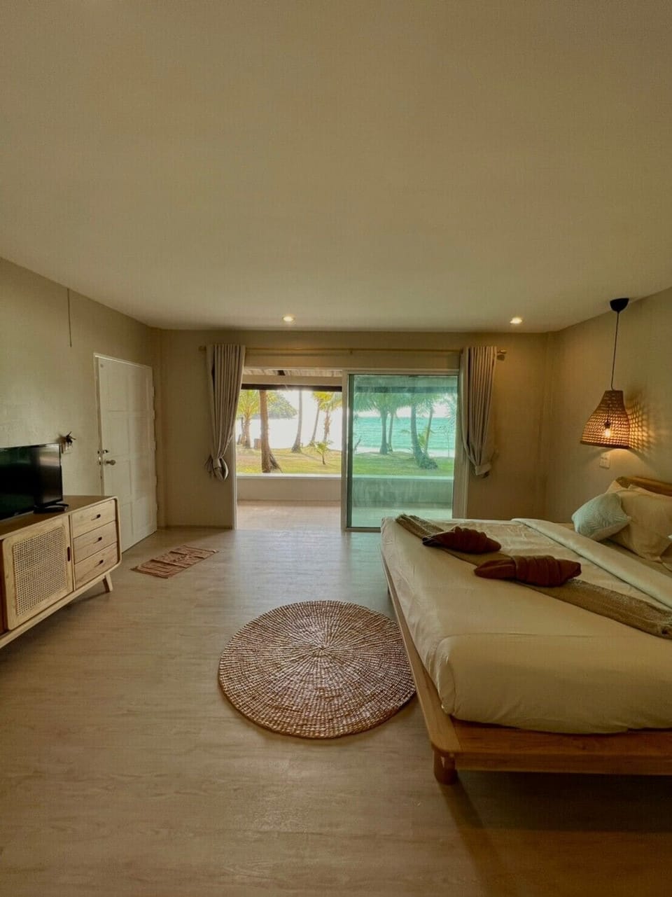 Room Type D  | In-room safe, free WiFi, bed sheets