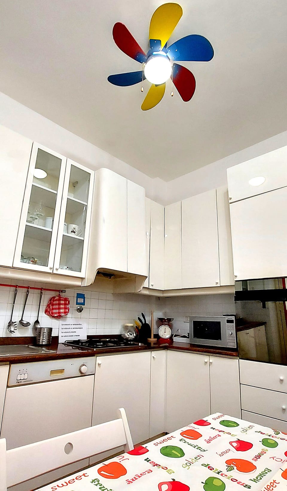 Apartment | Private kitchen | Fridge, microwave, dishwasher, cookware/dishes/utensils