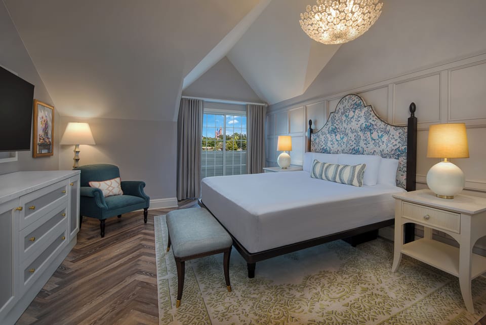 2 Bedroom Suite-Club Level Access. Hearing accessible - visual alarms and notifications. 1 king bed, | In-room safe, desk, iron/ironing board, free WiFi